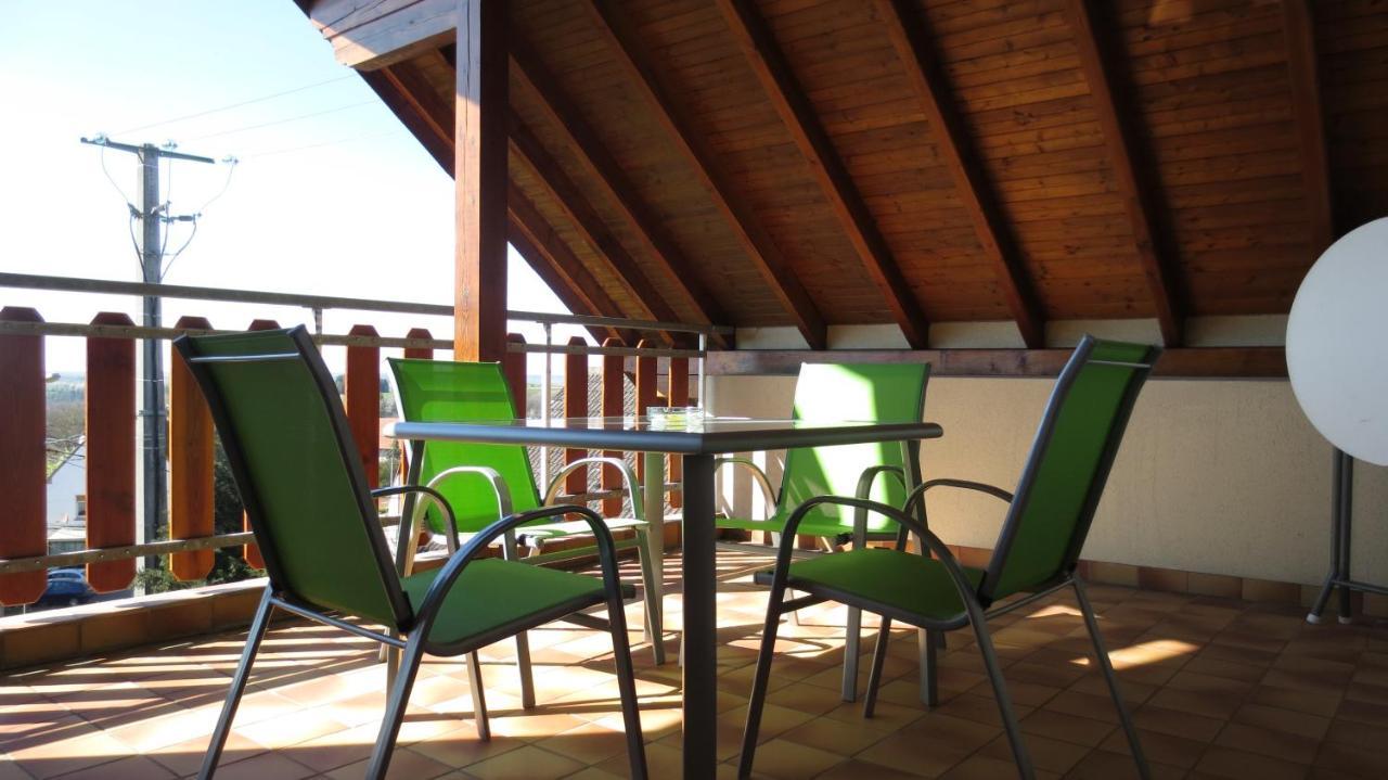 Ferienwohnung Les Brimbelles Hottviller Exterior foto